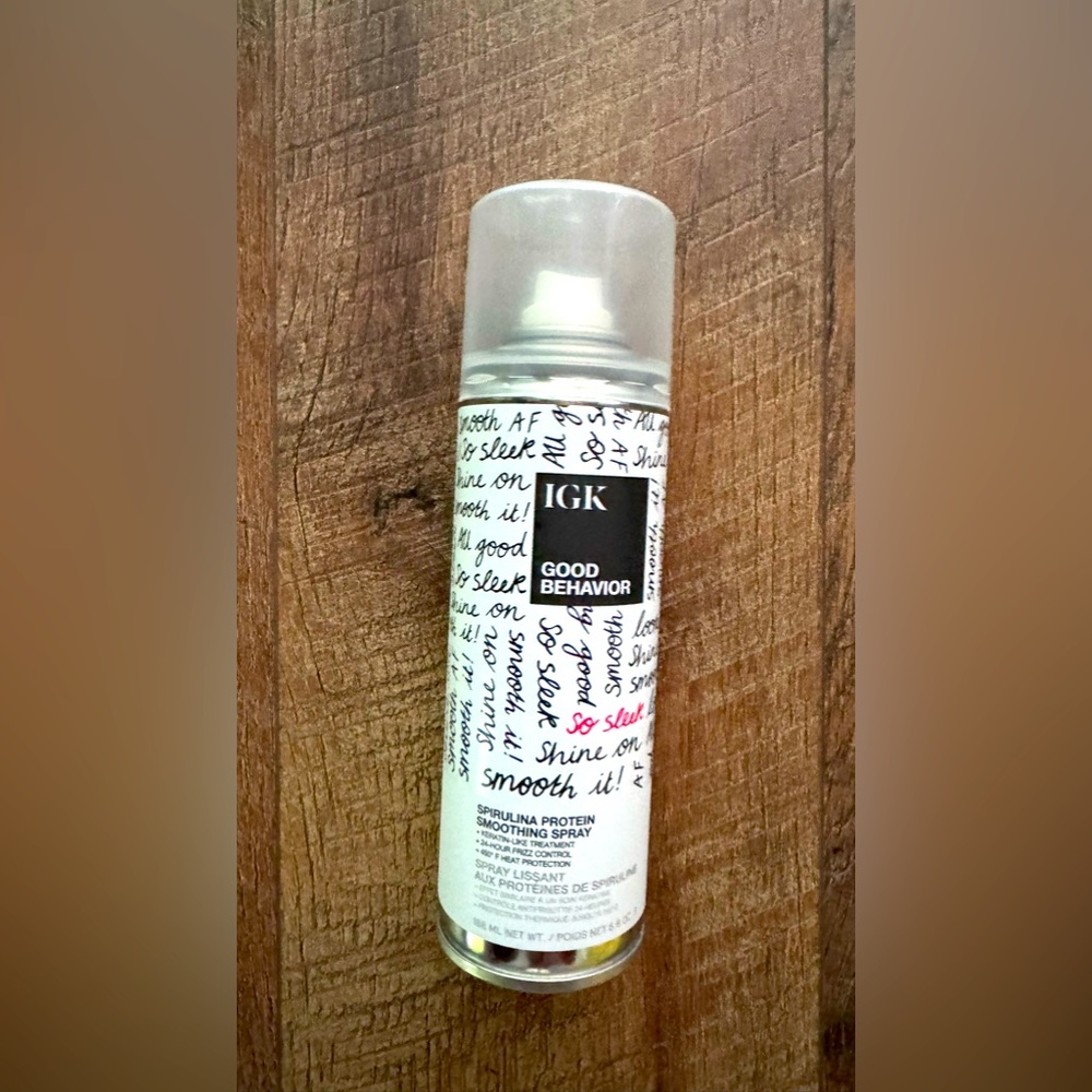 2 GK Good Behavior Heat Protectant Spray – White with Black Accent